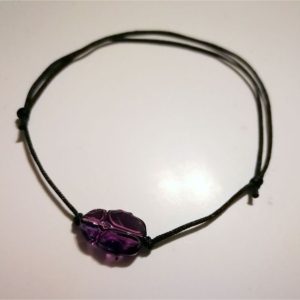 Bratara reglabila cu fir negru Swarovski Scarab amethyst Breslo - Google Chrome Bratara reglabila cu fir negru Swarovski Scarab amethyst