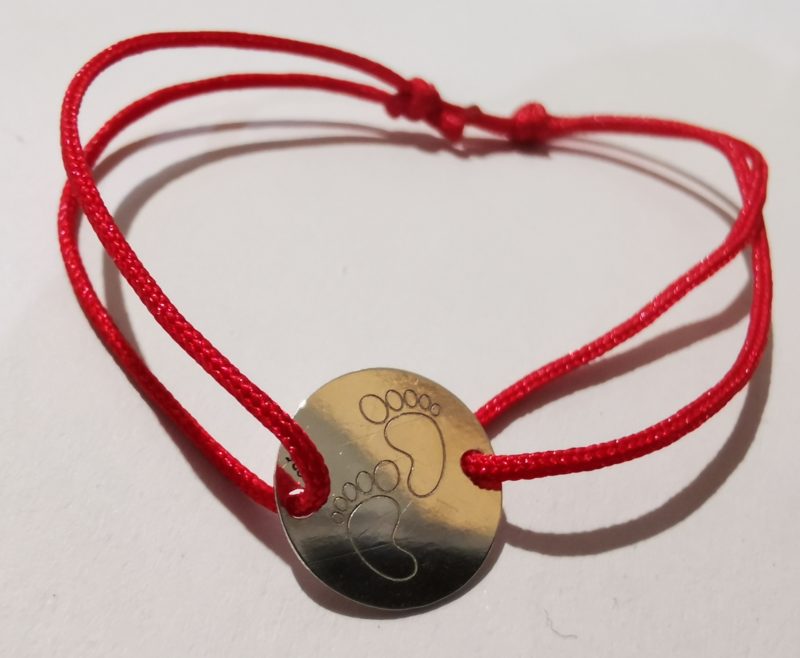oznorWO Bratara reglabila cu fir rosu de matase cu link Banut Gravat personalizat