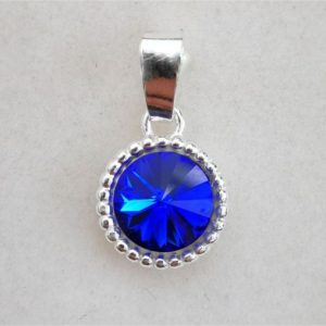 Pandantiv albastru cu bordura din Argint 925 si Swarovski Rivoli Breslo - Google Chrome Pandantiv albastru cu bordura din Argint 925 si Swarovski Rivoli