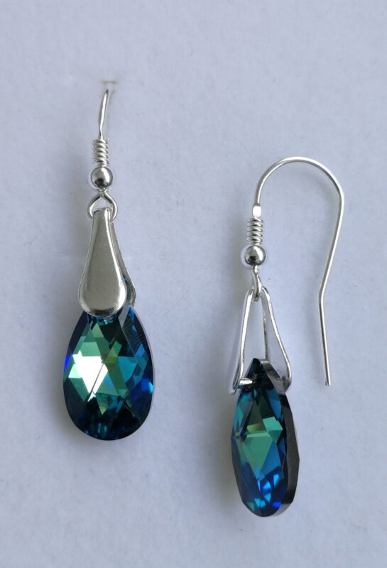 Cercei tortite cu agatatoare din argint 925 si Swarovski Picatura