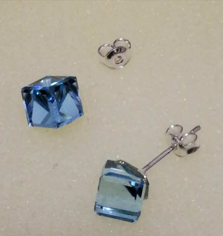 ptroz Cercei tija argint si cristale Swarovski Cube