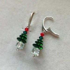 FB_IMG_1701080230452 Cercei "Brăduț micuț" cu tortiță închisă din Argint 925 și mărgeluțe Swarovski